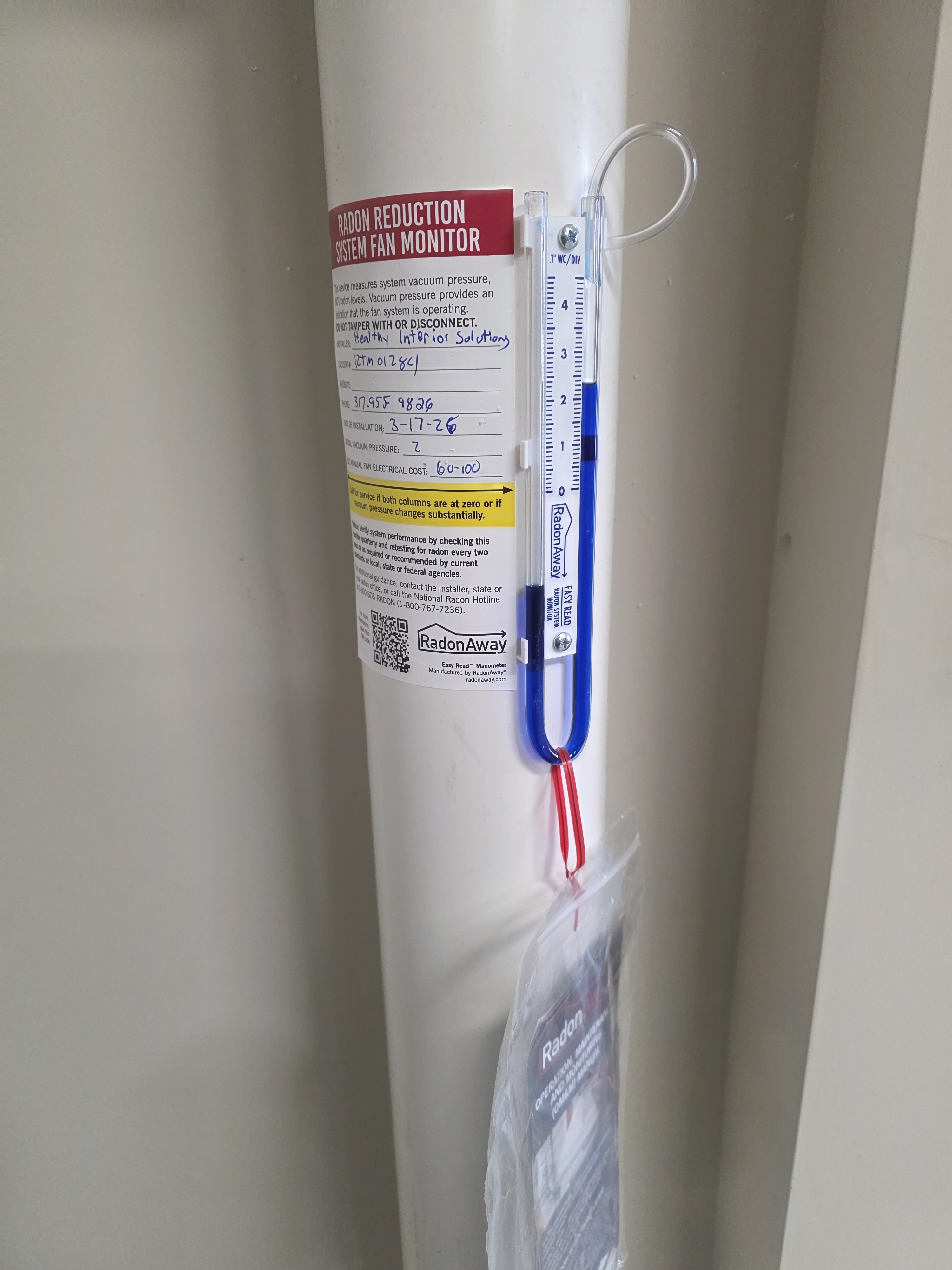 Radon system monitoring with U-tube manometer